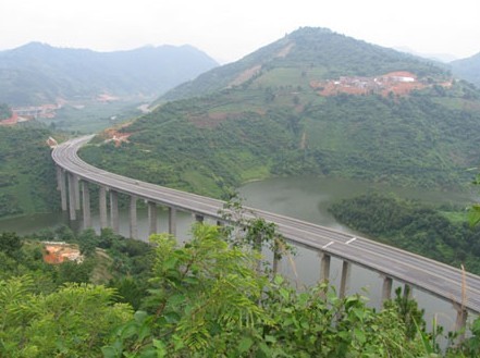 南友公路（明陽連線）工程使用玻璃纖維土工格柵